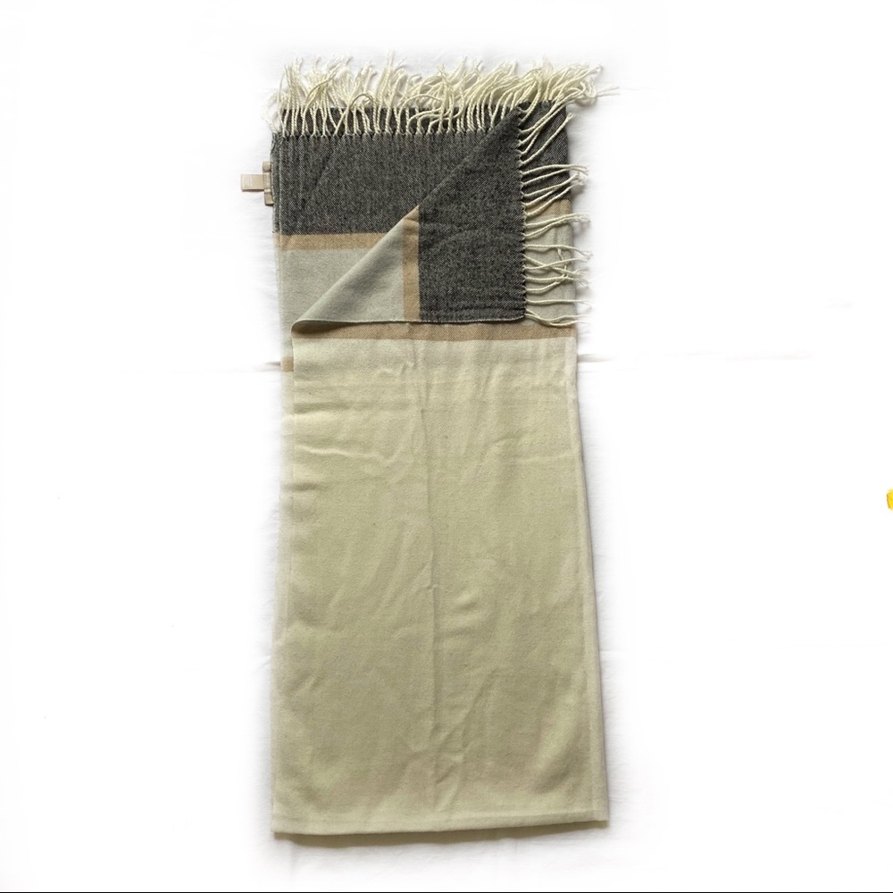 Banana Republic Beige Scarf